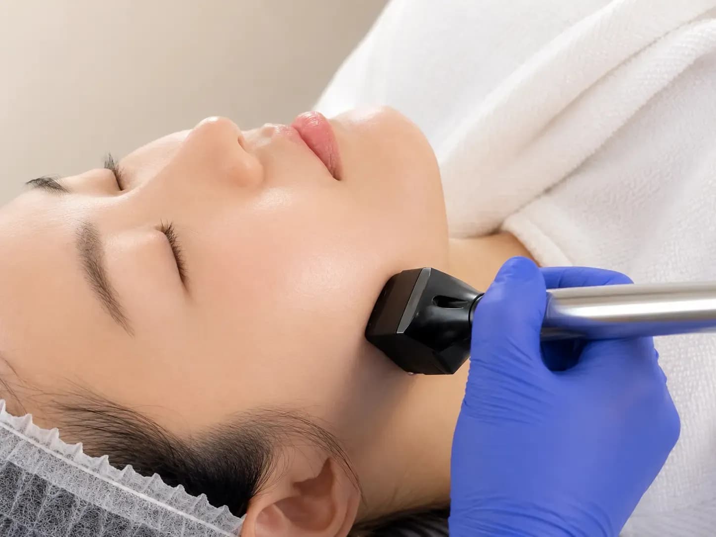 FORMA Skin Tightening and Face Sculpturing
